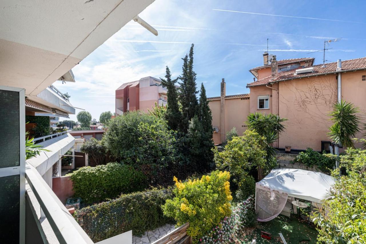 Pretty Studio Swimming Pool And Sea Cagnes-sur-Mer Luaran gambar
